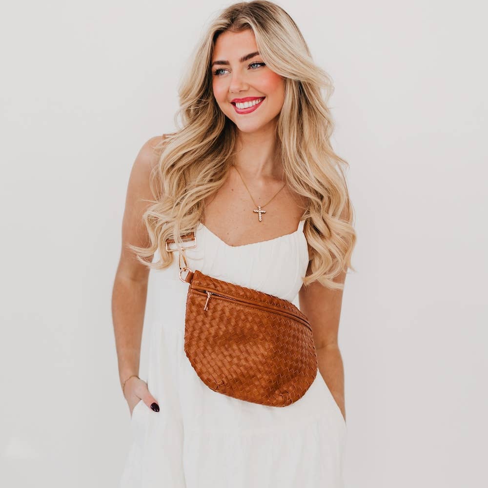 Westlyn Woven Bum Bagv